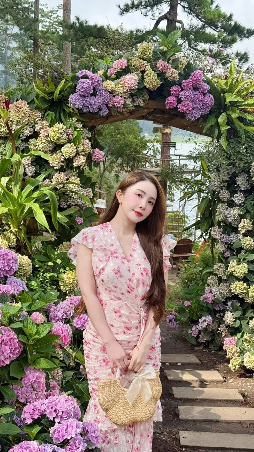 Quỳnh Nga nói thẳng khi bị chê dùng app quá đà, mặt lạ không thể nhận ra