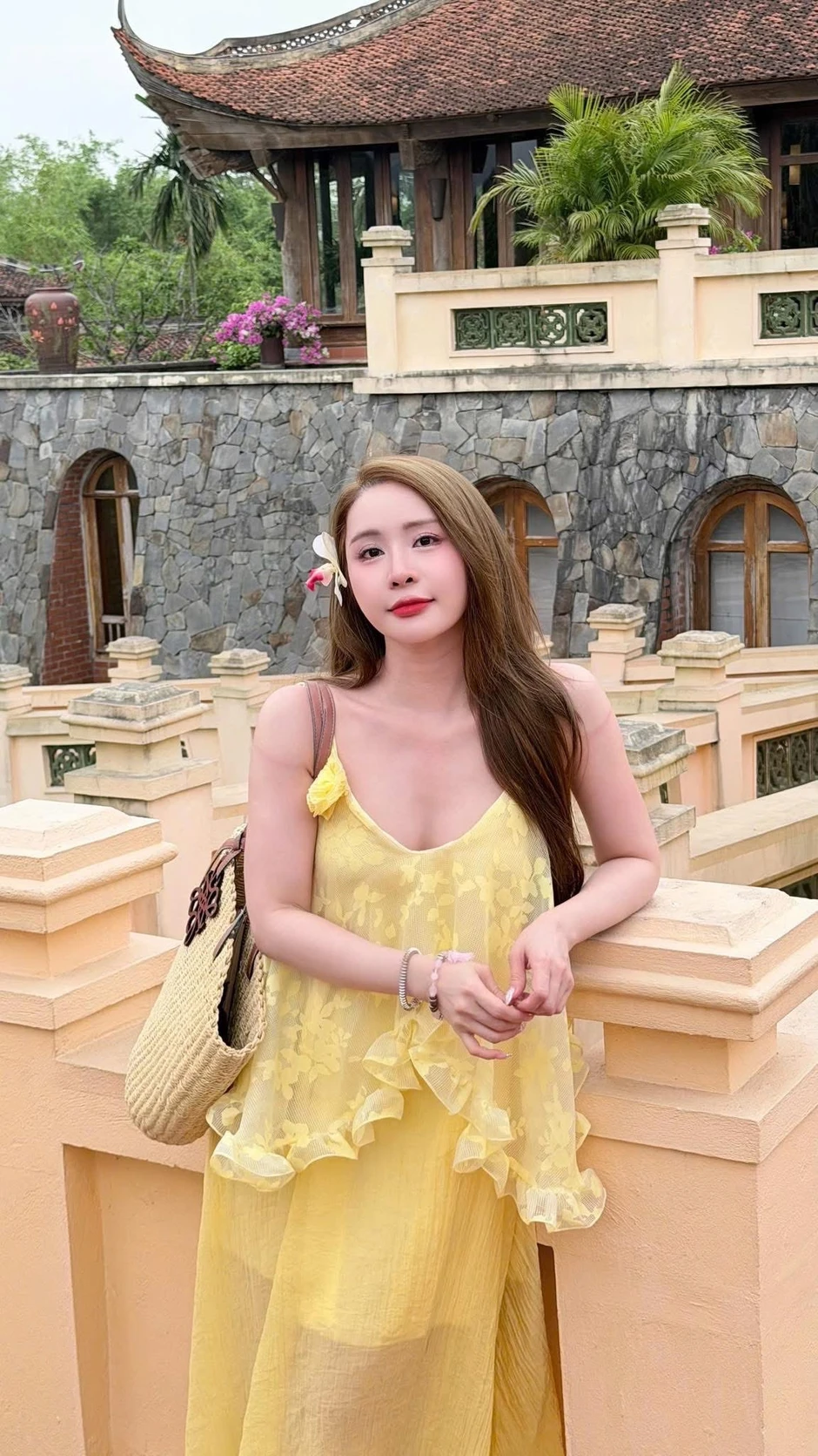 Quỳnh Nga nói thẳng khi bị chê dùng app quá đà, mặt lạ không thể nhận ra