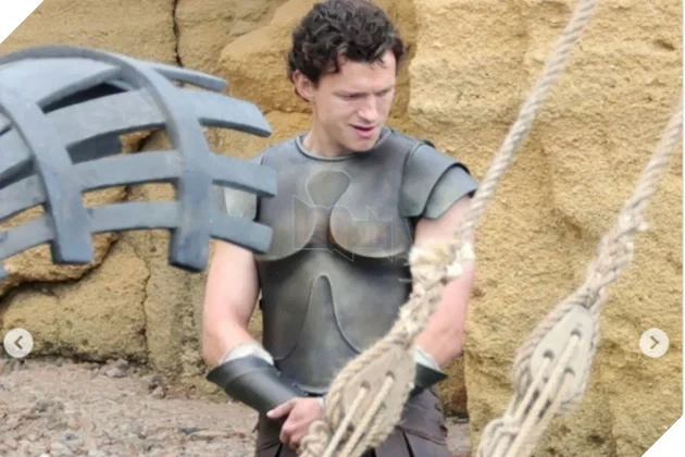 Sao Nam Tom Holland Tưởng Christopher Nolan Không Hài Lòng Với Diễn Xuất Của Anh Trong Ngày Đầu Tiên