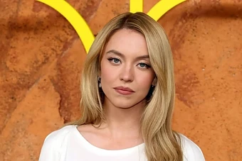 Sao Nữ Sydney Sweeney Đóng Chính Trong Phim Kinh Dị Siêu Nhiên Hollow