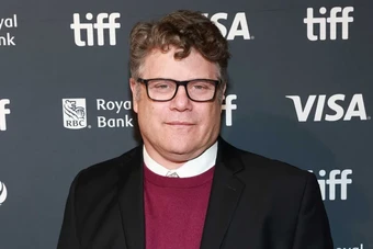 Sean Astin Tiết Lộ Từng Phải Bán Nhà Vì Cát-Xê Quá Thấp Khi Đóng Chúa Tể Những Chiếc Nhẫn