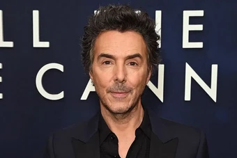 Shawn Levy Bắt Tay Netflix Thực Hiện Phim Khoa Học Viễn Tưởng Mới Somewhere Out There