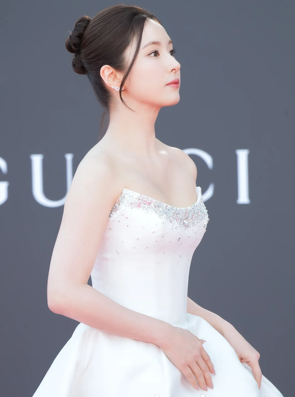 Shin Se Kyung khiến hàng triệu người phẫn nộ ở Baeksang 2026