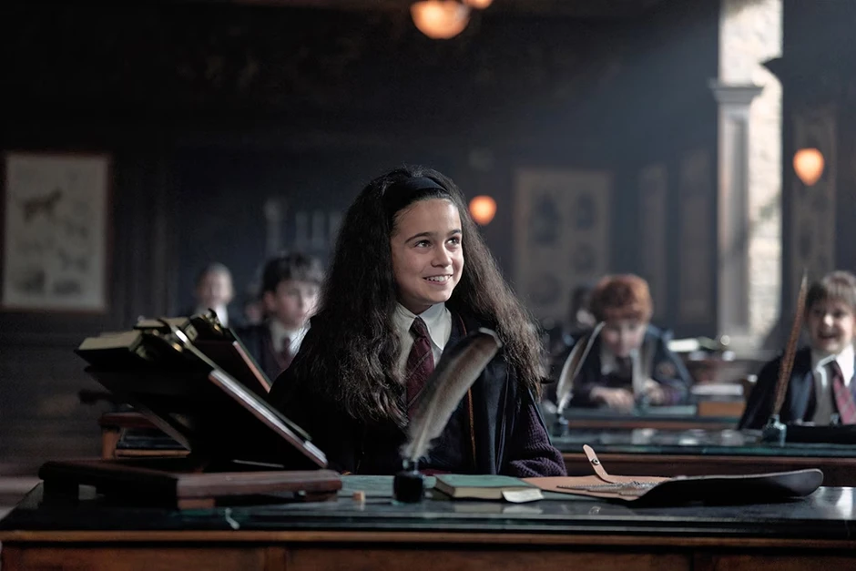 Sốc visual bộ ba Harry Potter bản truyền hình
