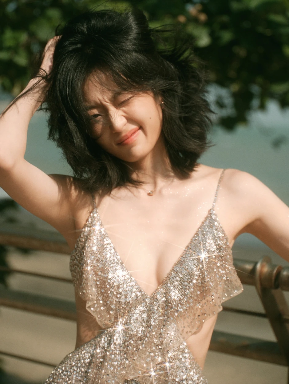 Sốc visual mỹ nhân có đôi chân chiếm 65% chiều cao cơ thể Sốc visual mỹ nhân có đôi chân chiếm 65% chiều cao cơ thể