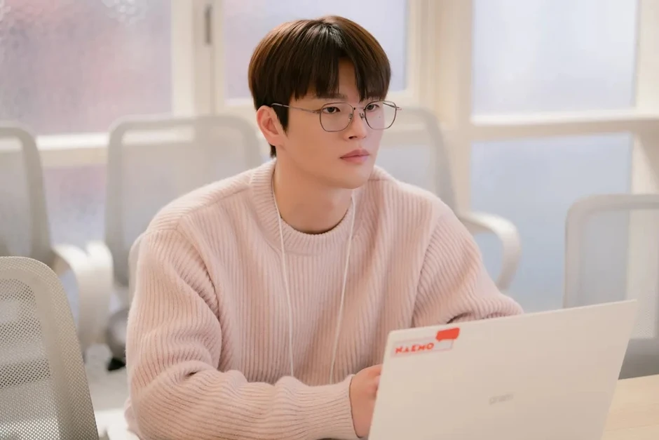 Thích ngắm trai đẹp phải xem Boyfriend On Demand