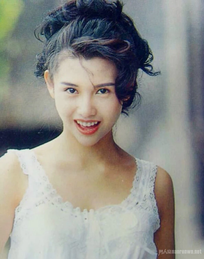 Thời hoàng kim của dòng phim 18+ Hong Kong và những "nàng thơ" làm khuynh đảo màn ảnh thập niên 90