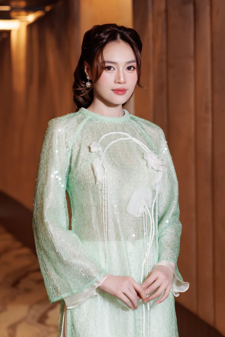 Tin đồn về Ninh Dương Lan Ngọc và Minh Hằng khiến MXH xôn xao Tin đồn về Ninh Dương Lan Ngọc và Minh Hằng khiến MXH xôn xao