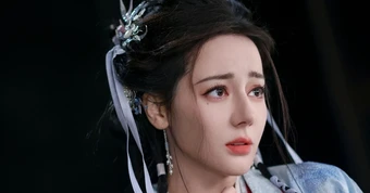 Tình thế tuyệt vọng của Địch Lệ Nhiệt Ba