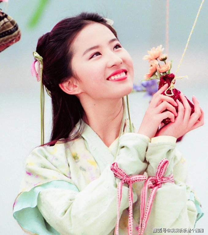 Trên đời có duy nhất 1 người cười hở lợi vẫn đẹp khủng khiếp Trên đời có duy nhất 1 người cười hở lợi vẫn đẹp khủng khiếp