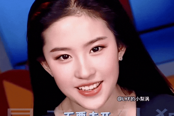 Trên đời có duy nhất 1 người cười hở lợi vẫn đẹp khủng khiếp Trên đời có duy nhất 1 người cười hở lợi vẫn đẹp khủng khiếp