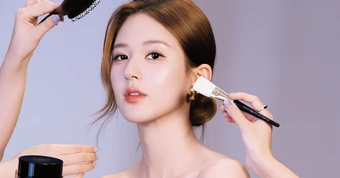 Triệu Lộ Tư bị đánh cắp gương mặt