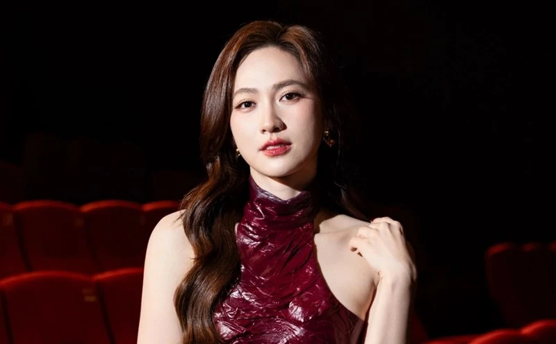 Tự ái với mặt mộc của Phương Anh Đào Tự ái với mặt mộc của Phương Anh Đào