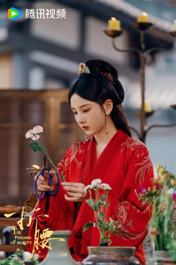 Tứ đại mỹ nhân thế hệ mới đẹp nhất Trung Quốc: Vương Sở Nhiên đỉnh miễn bàn, 1 người bị chê không xứng đáng Tứ đại mỹ nhân thế hệ mới đẹp nhất Trung Quốc: Vương Sở Nhiên đỉnh miễn bàn, 1 người bị chê không xứng đáng