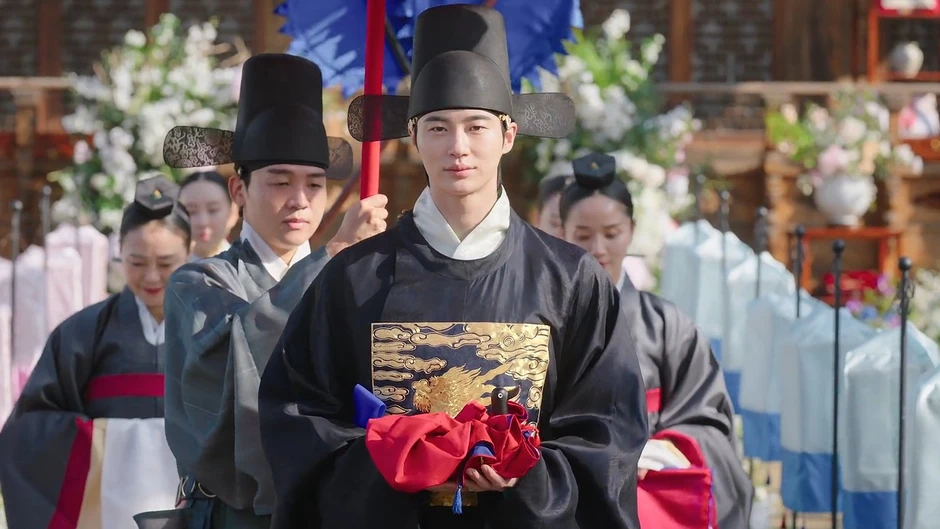 Từ nhỏ đến lớn chưa thấy đám cưới nào đẹp như trong Perfect Crown