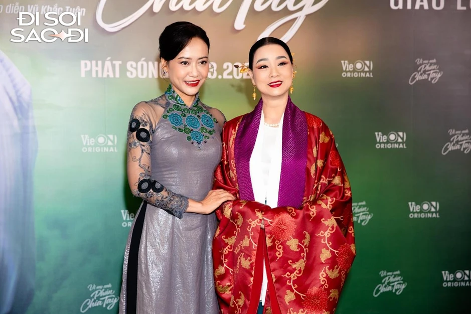 Võ Điền Gia Huy nổi bật tại sự kiện với màn ghẹo duyên dáng và ôm eo giữa đám đông Võ Điền Gia Huy nổi bật tại sự kiện với màn ghẹo duyên dáng và ôm eo giữa đám đông