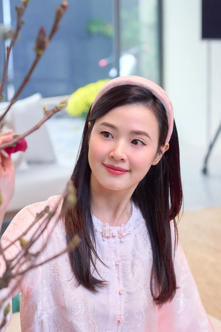 Xôn xao danh sách 25 nữ diễn viên đẹp nhất Việt Nam: Chi Pu thứ 2, Phương Oanh gần cuối bảng