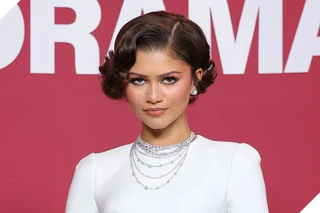 Zendaya Gọi Việc Đóng Spider-Man: Brand New Day Cùng Tom Holland Là “Cảm Giác Trở Về Nhà” Zendaya Gọi Việc Đóng Spider-Man: Brand New Day Cùng Tom Holland Là “Cảm Giác Trở Về Nhà”