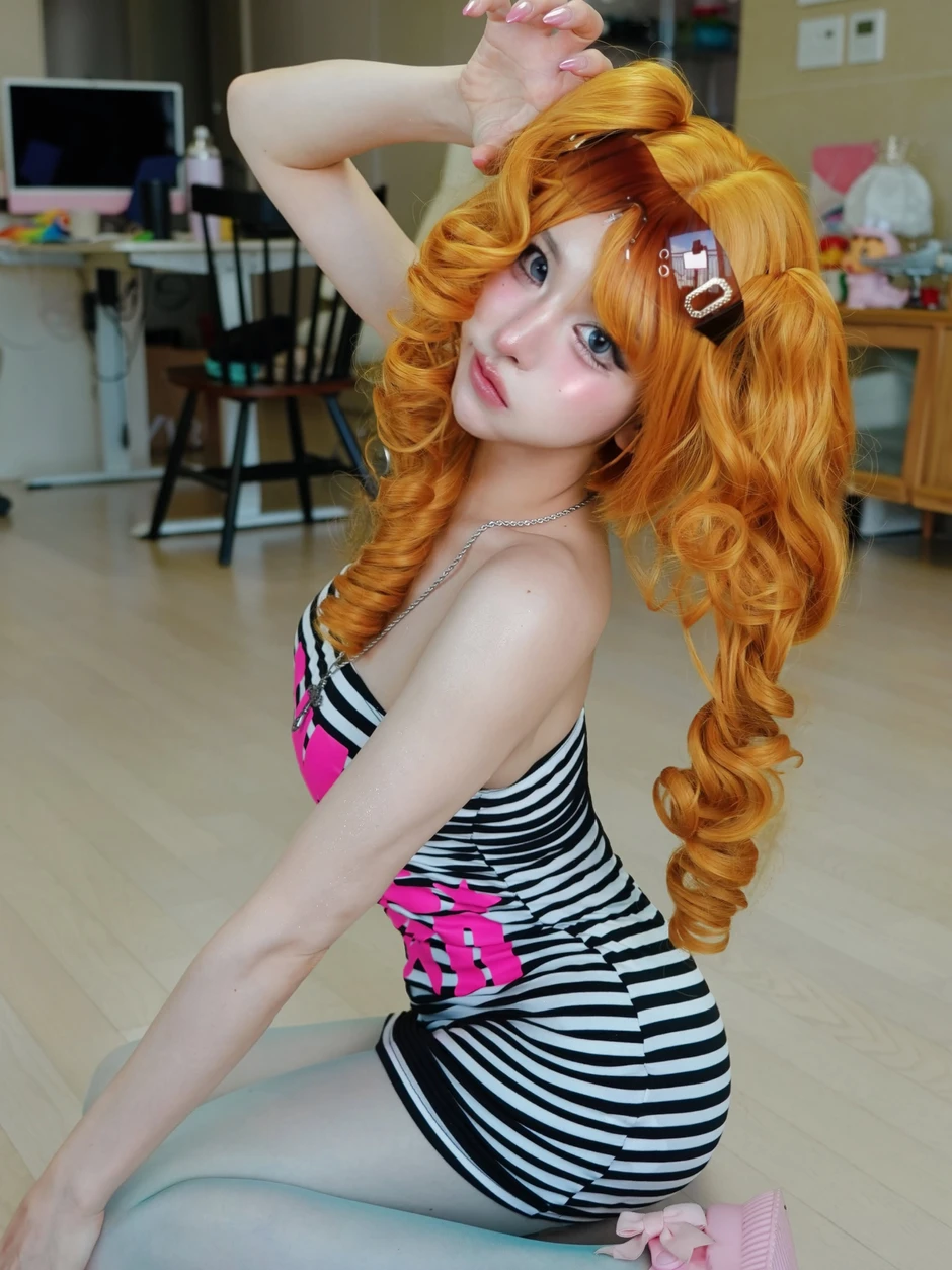 "Hồi sinh" trend Y2K, hot girl khiến CĐM thích thú với giao diện khác lạ