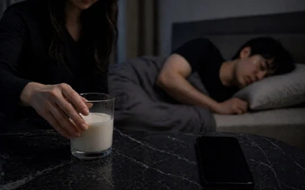 "Nữ quái" dùng thuốc ngủ hạ gục hàng loạt nam thanh niên