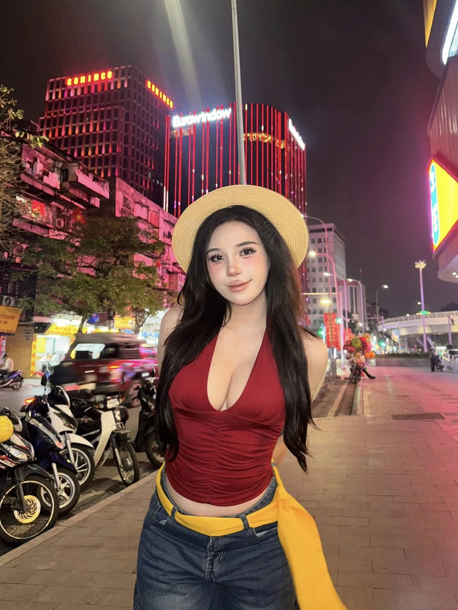 "Phá tan" nguyên tác, nữ coser này vẫn khiến anh em game thủ phải mê mệt "Phá tan" nguyên tác, nữ coser này vẫn khiến anh em game thủ phải mê mệt