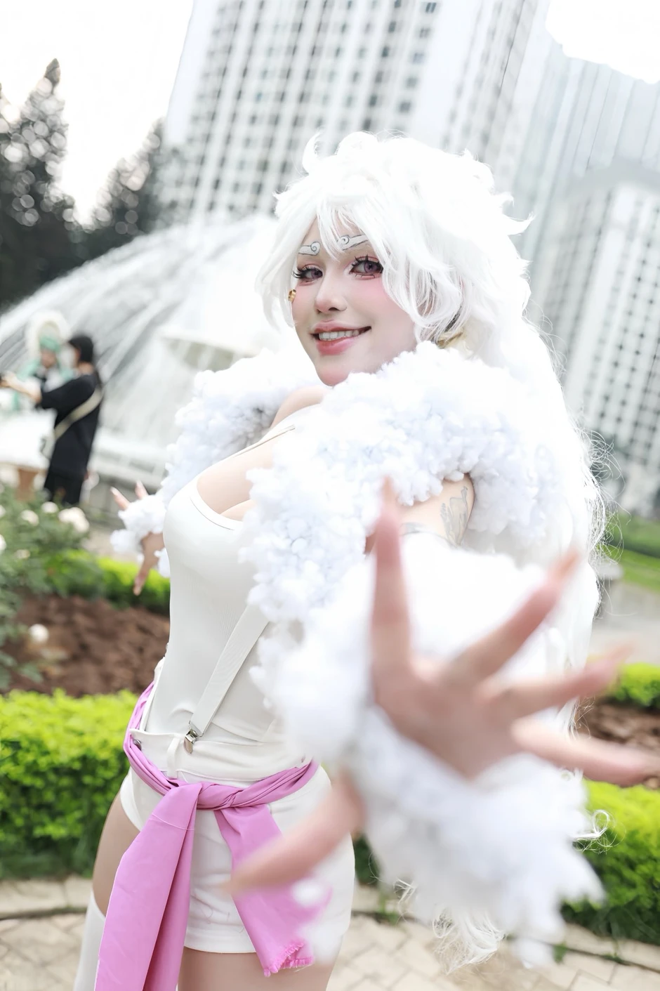 "Phá tan" nguyên tác, nữ coser này vẫn khiến anh em game thủ phải mê mệt "Phá tan" nguyên tác, nữ coser này vẫn khiến anh em game thủ phải mê mệt