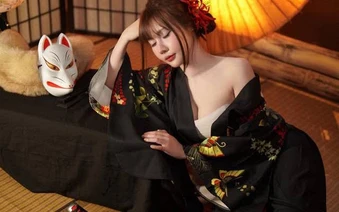 "Quẩy tưng bừng" trên nền nhạc Việt, nữ coser ngoại quốc khiến vô số anh em game thủ thích thú