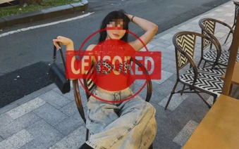 Ăn mặc hở hang giữa phố đông người, hot girl lập tức nhận vô số chỉ trích
