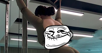 Bị nhắn tin "tế nhị", cô gái mê gym lập tức "solo" 1vs1, "cấm chat" luôn kẻ quấy rối