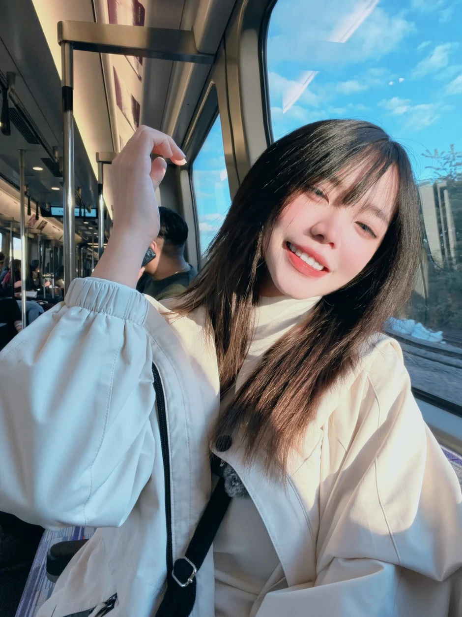 Biến đau thương thành "cợt nhả", Remind khiến fan "té ngửa" với màn xuất hiện chấn động