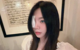 Biến đau thương thành "cợt nhả", Remind khiến fan "té ngửa" với màn xuất hiện chấn động