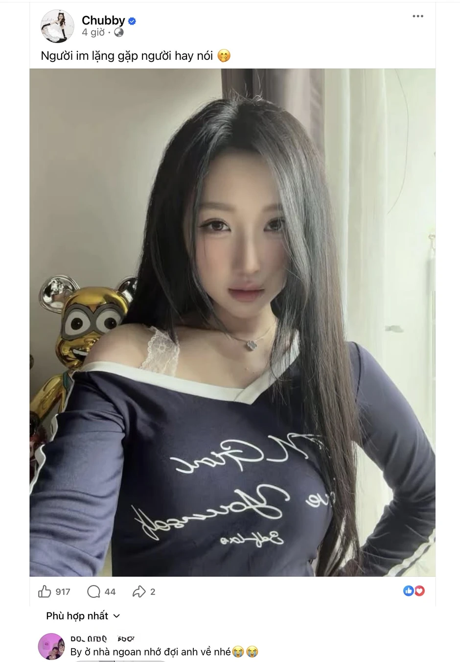 Cập nhật trạng thái đúng lúc bạn trai cũ "gặp biến", streamer Chubby bị fan tràn vào "troll" không ngớt