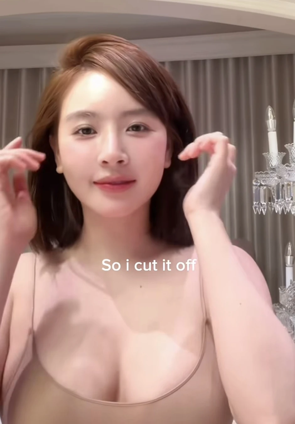 Cắt tóc để "cắt tình": Diện mạo cực ấn tượng của hot girl Phương Bora