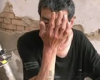 Cậu bé 13 tuổi nướng sạch tiền chạy thận của ông vào game vì sợ "bạn bè coi thường"