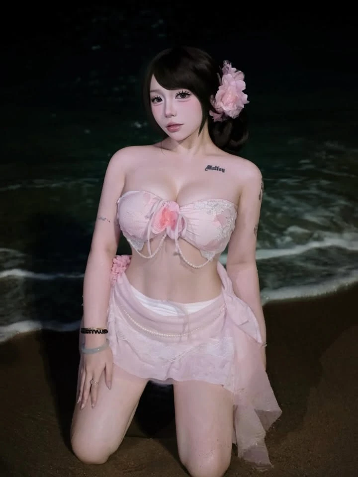 Chán cosplay, nữ coser "đổi gió" đón hè bằng một bộ ảnh mới