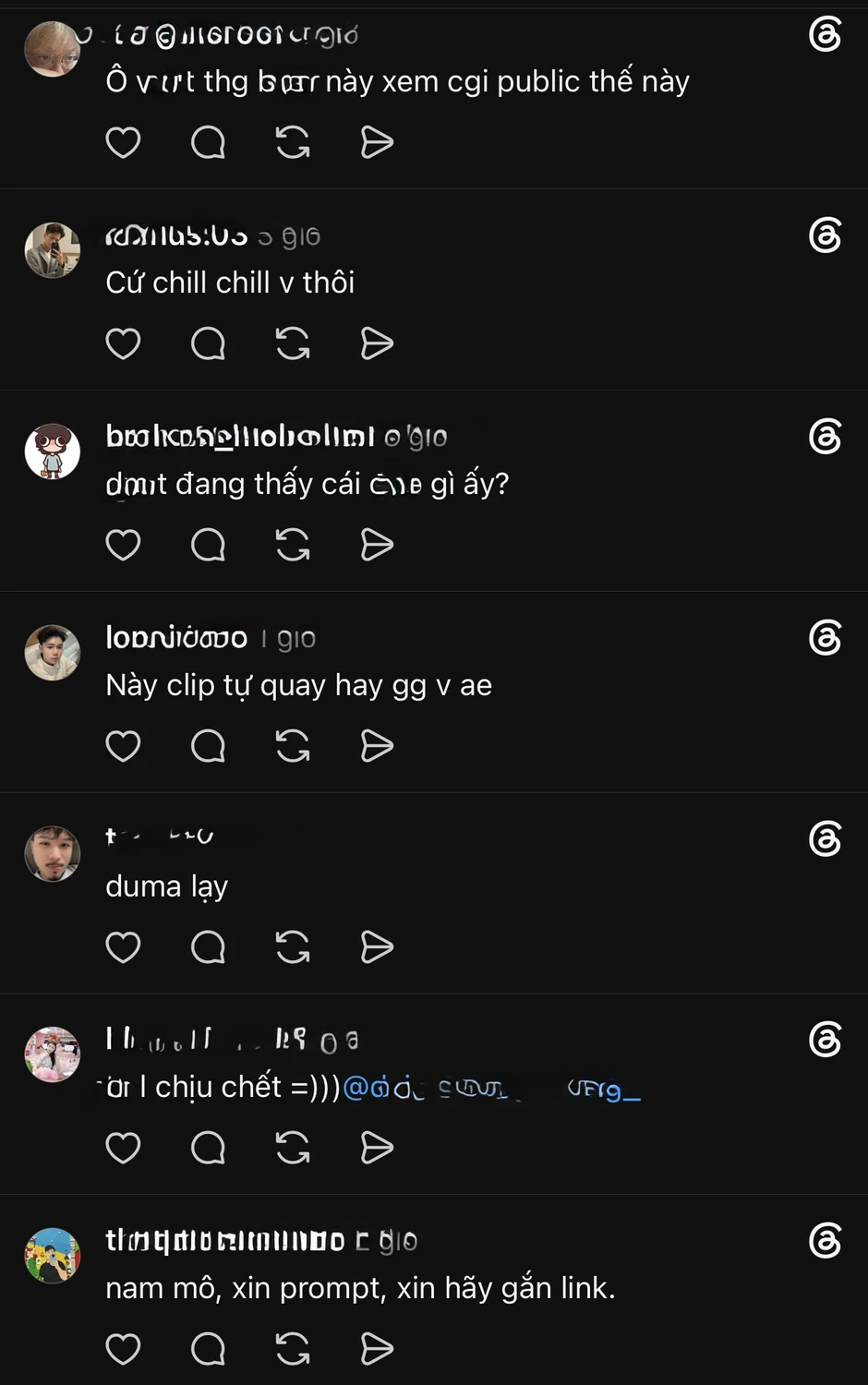 Choáng! Đi phương tiện công cộng, người đàn ông lớn tuổi thản nhiên mở clip "nóng" khiến cô gái bên cạnh sợ hãi