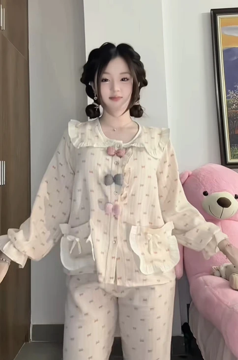 Chuyển cảnh thay đồ cực "mượt", Bình An hút hơn 5 triệu view trong video mới Chuyển cảnh thay đồ cực "mượt", Bình An hút hơn 5 triệu view trong video mới