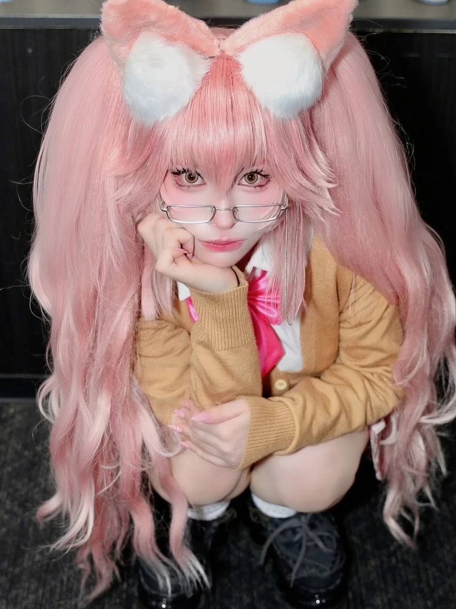 Coser "chơi lớn" dùng lửa thật ở hậu trường: Quá cháy hay quá liều?