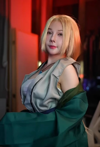 Cosplay Tsunade chuẩn "100%", hot girl này đang làm anh em game thủ phải "náo loạn"