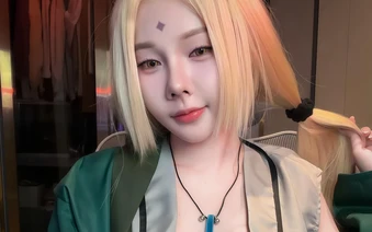 Cosplay Tsunade chuẩn "100%", hot girl này đang làm anh em game thủ phải "náo loạn"
