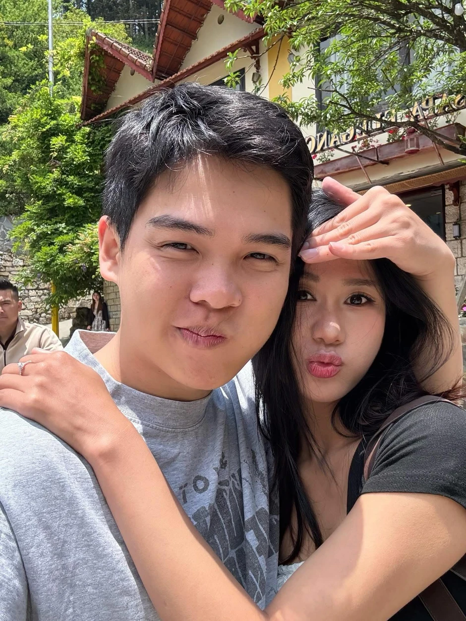 Cùng nhau đi qua b.ạ.o l.ực mạng, Phanh Nè và bạn trai thông báo tin vui
