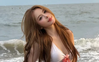 Đi biển nghỉ lễ, Hà Môi khiến CĐM mê mẩn với nhan sắc ngày càng thăng hạng