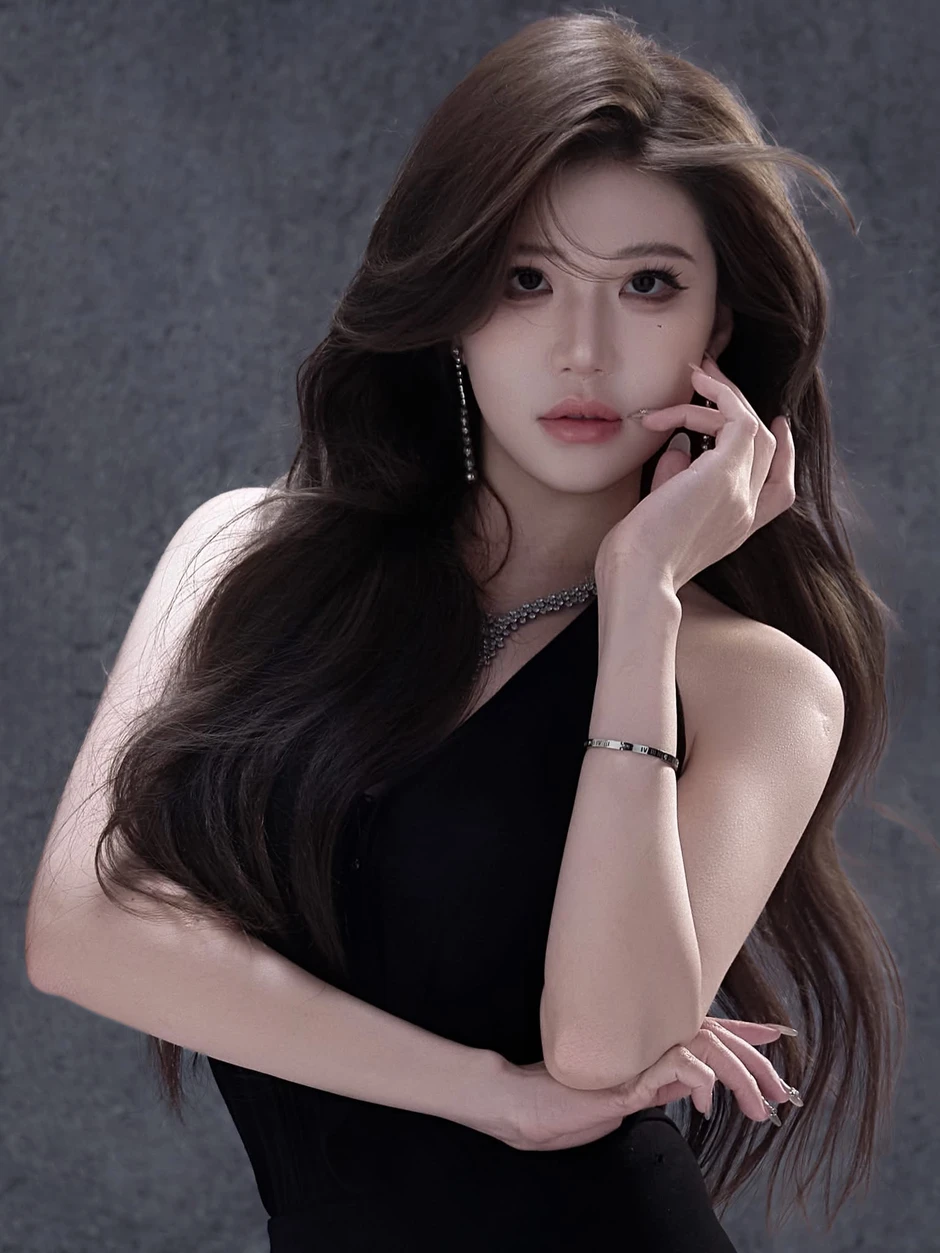 Đổ bộ bất ngờ, nữ idol triệu follow khiến fans Việt "đứng ngồi không yên" Đổ bộ bất ngờ, nữ idol triệu follow khiến fans Việt "đứng ngồi không yên"