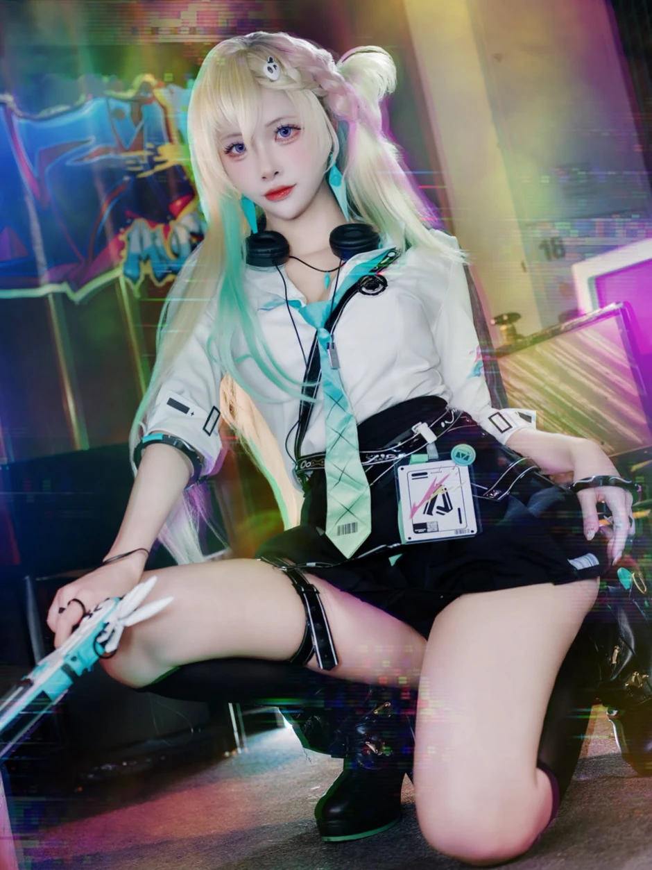 Fan Wuthering Waves trầm trồ bàn tán trước màn hóa thân của nữ coser này Fan Wuthering Waves trầm trồ bàn tán trước màn hóa thân của nữ coser này