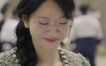 Giữa bão drama bủa vây, Lê Bống bất ngờ có động thái: Thản nhiên đăng ảnh đi học, mặc kệ thị phi bóc phốt?