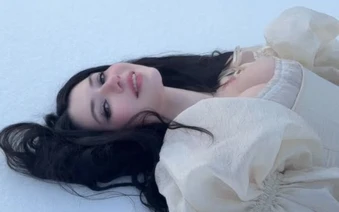 Hậu trường đằng sau khoảnh khắc "lung linh" tuyết trắng của các hot girl xinh đẹp khiến CĐM ngỡ ngàng
