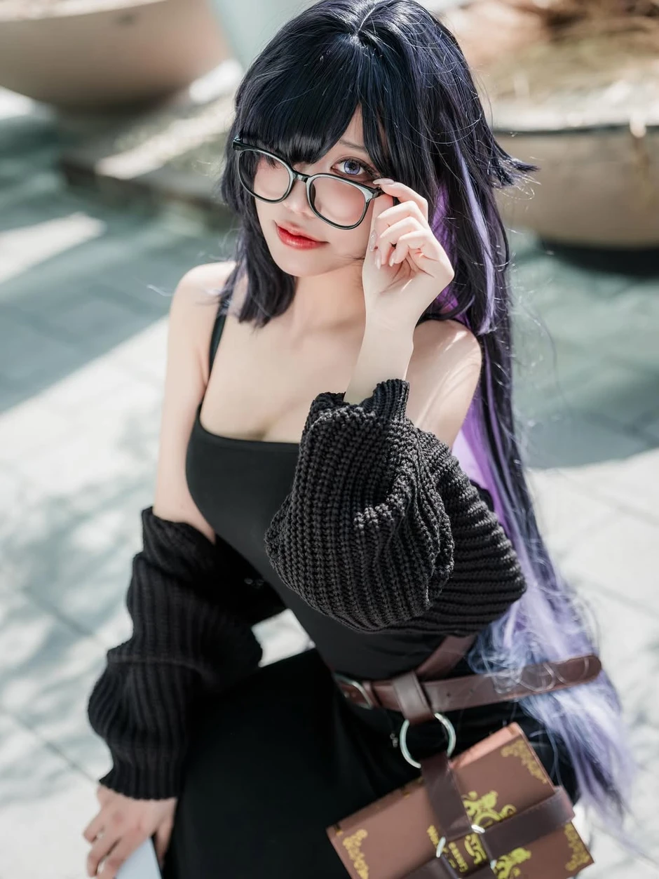 Hóa thân thành nữ cảnh sát, hot coser này khiến anh em game thủ đồng loạt "giơ tay" xin hàng Hóa thân thành nữ cảnh sát, hot coser này khiến anh em game thủ đồng loạt "giơ tay" xin hàng