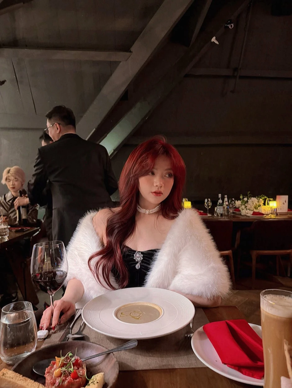 Hot girl làng game sở hữu visual "vạn người mê" nhưng trình độ "đuổi trai" thuộc hàng thượng thừa