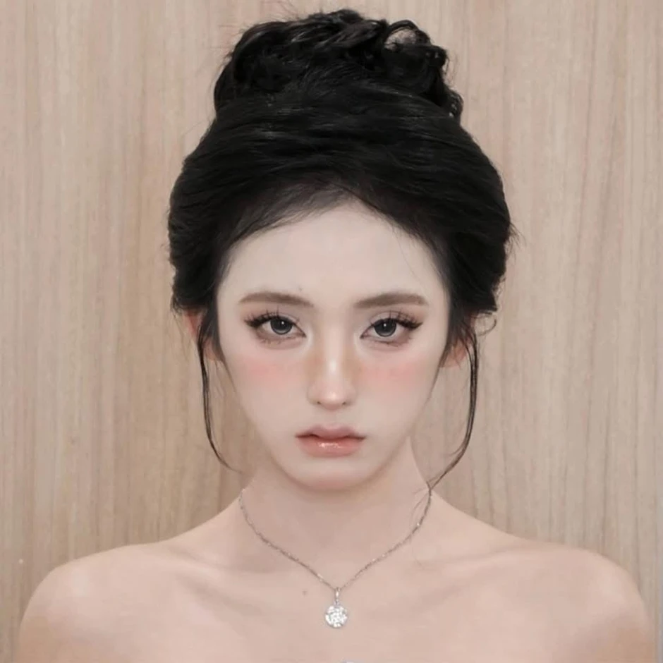Hot girl nổi tiếng sau "thử thách 50k", nhan sắc 4 năm sau thế nào? Hot girl nổi tiếng sau "thử thách 50k", nhan sắc 4 năm sau thế nào?