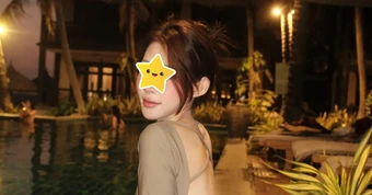 Hot girl thả dáng bên hồ bơi gây sốt, không thể rời mắt khi xem trang cá nhân